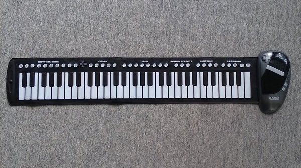 Q-Sonic Roll-Up-Piano